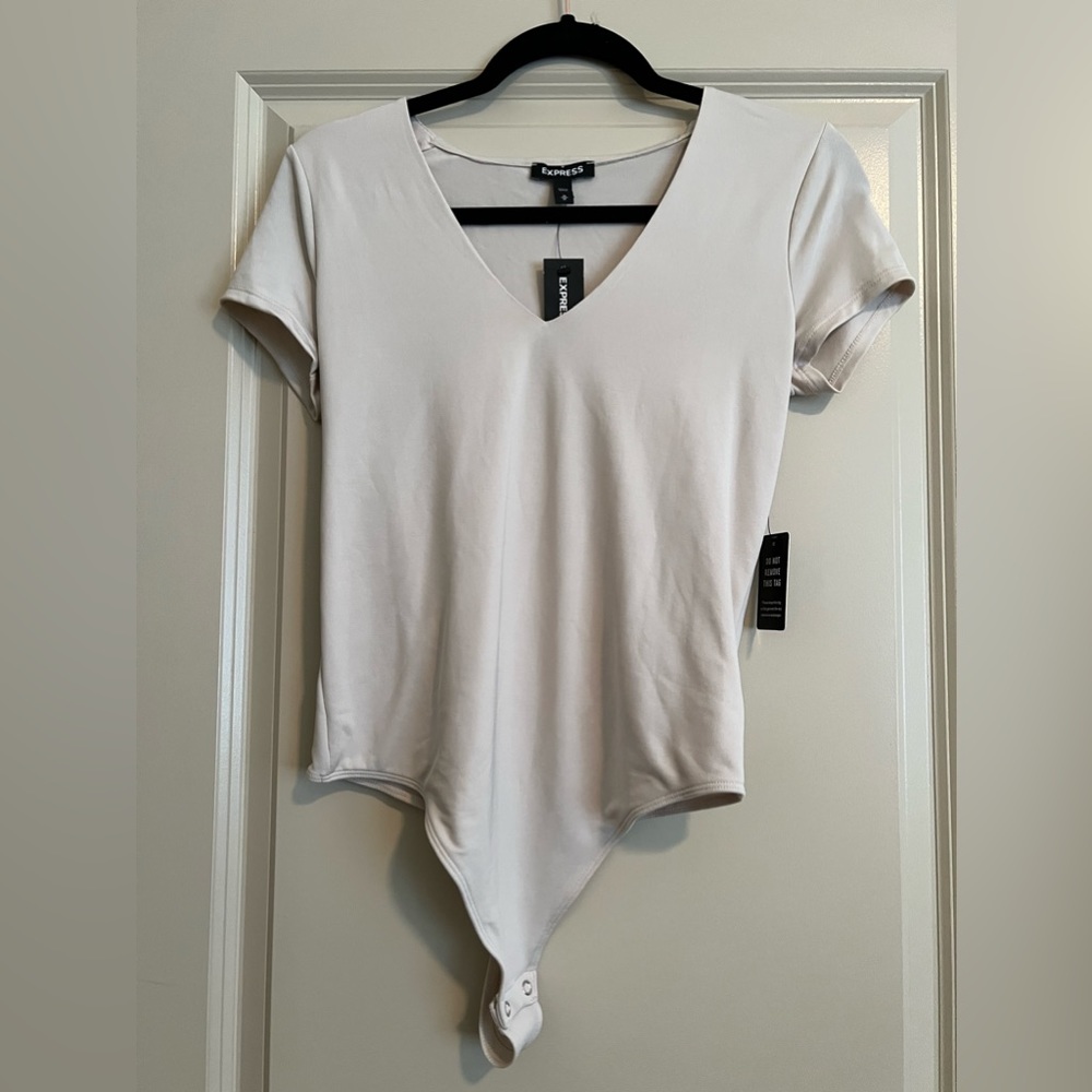 Body Contour High Compression V-Neck Short Sleeve Bodysuit in Taupe/Grey NWT